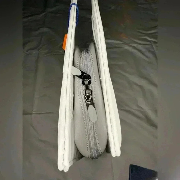 Stitch wine tote! - Picture 7 of 9